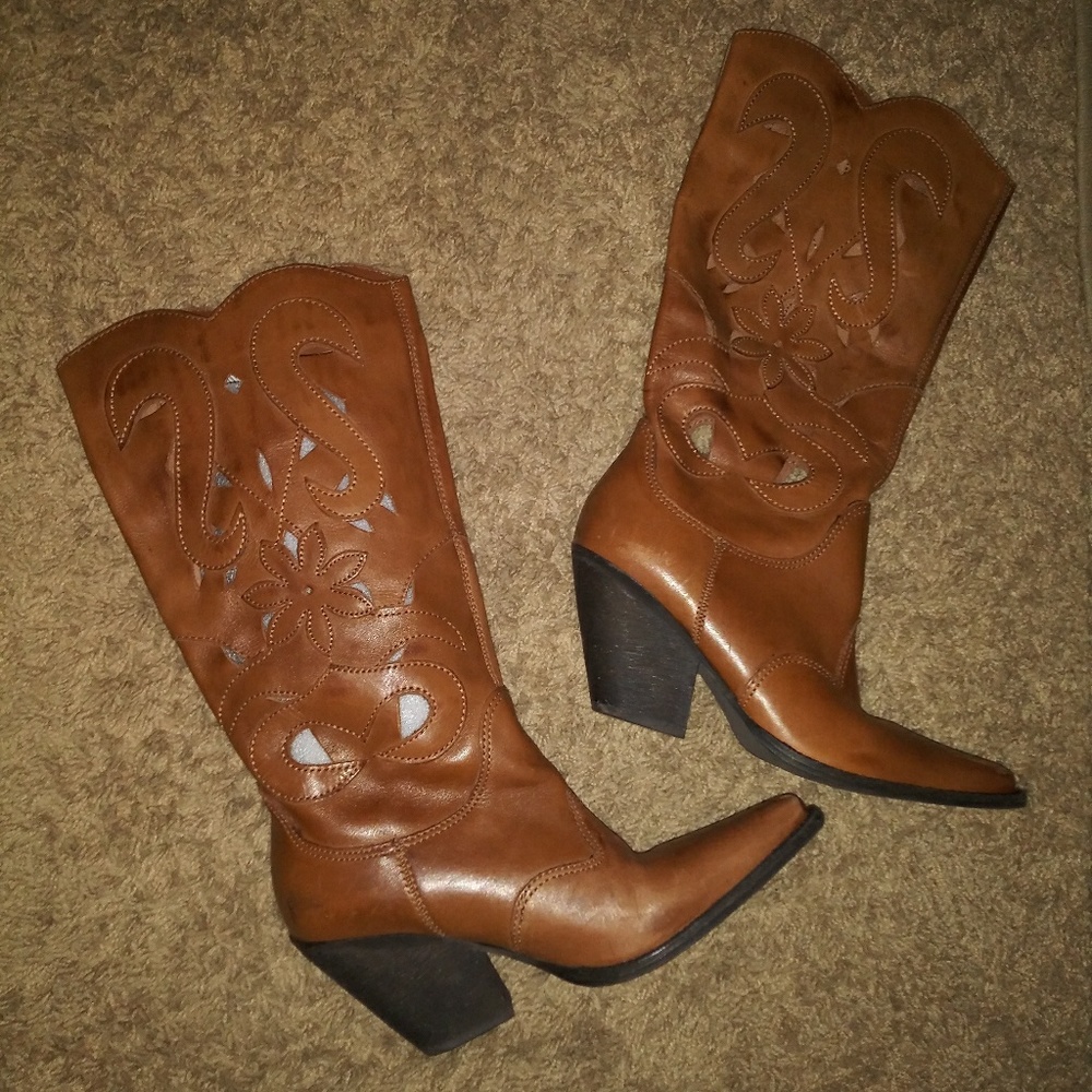 Carlos 3 Inch Cowgirl Boots